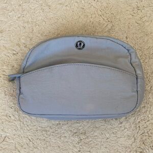 ❤️ Lululemon City Essentials Pouch Mini Blue Linen